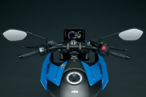 GSX800RQM3_cockpit.jpg