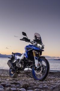 Suzuki-V-strom-DE-static-JC-0011.jpg