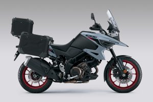 V-STROM_1050_Tour_Grey_RHS_Blk_2.jpg