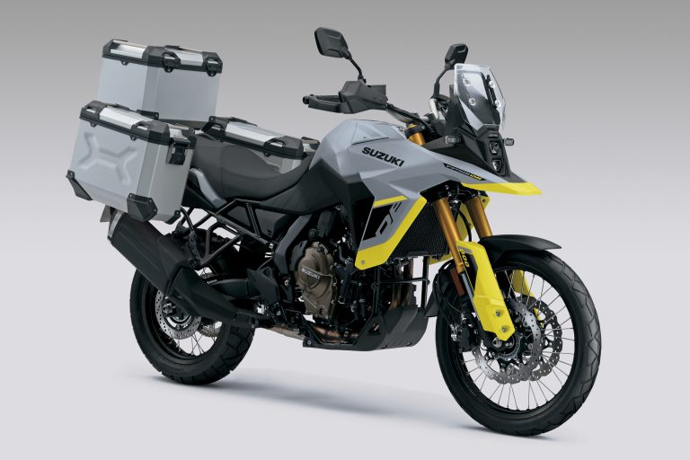 V-STROM_800DE_Tour_Grey_R34_Silv_2