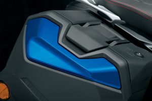 GSX-S1000GX_M4_accessories_side_case_garnish_ysf.jpg