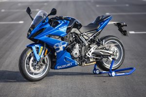 Suzuki_8R_Blue_Track_R3JM1094.jpg