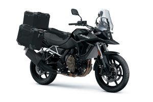 V-STROM_800RE_Tour_YVB_R34_Blk_1.jpg