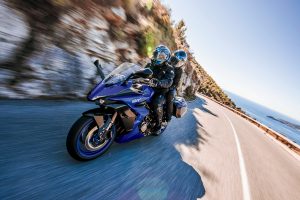 GSX-S1000GT_M5_Action_2-1.jpg