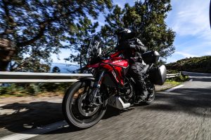 000165074Shooting_Suzuki_FR_VSTROM800RE.jpg