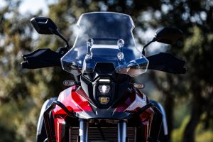 000165117Shooting_Suzuki_FR_VSTROM800SE-Photo--William-Joly.jpg