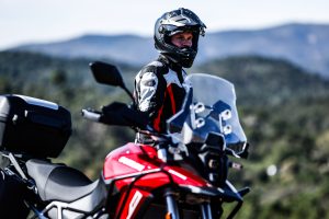 000165124Shooting_Suzuki_FR_VSTROM800SE-Photo--William-Joly.jpg