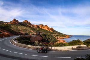 000165139Shooting_Suzuki_FR_VSTROM800RE.jpg