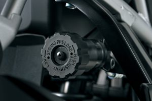 800RE_Rear_Suspension_1.jpg