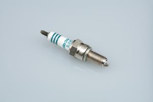 AN400AM2_Iridium_spark_plug.jpg