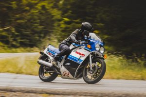 GSX-R-750-ACTION-.jpg
