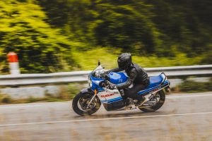 GSX-R-750-ACTION-17.jpg