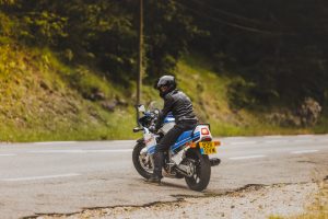 GSX-R-750-ACTION-21.jpg
