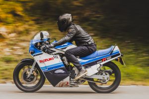 GSX-R-750-ACTION-30.jpg