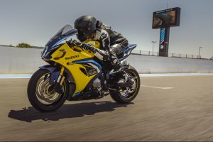 GSX-R1000--4244