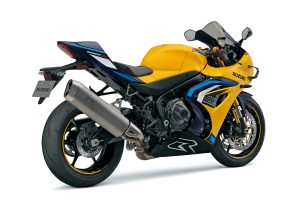GSX-R1000R_C7P_behind-diagonal-right_winglets.jpg