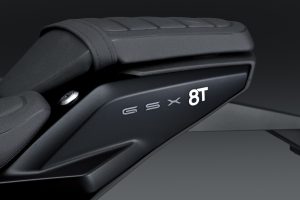 GSX800TRQM6_Decal.jpg