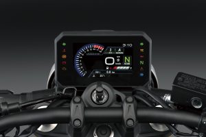 GSX800TRQM6_Meter_Night.jpg