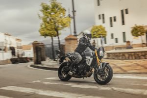 Suzuki-800TT-T-0829.jpg