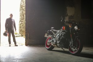 Suzuki-800TT-T-3926.jpg