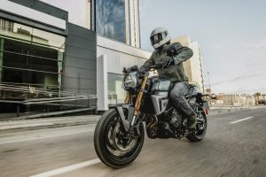 Suzuki-800TT-T-4366.jpg