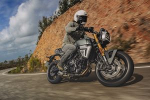 Suzuki-800TT-T-4519.jpg