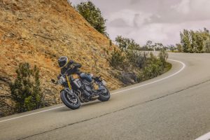 Suzuki-800TT-T-6066.jpg
