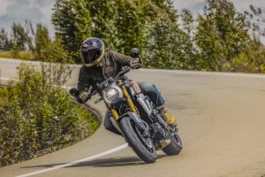 Suzuki-800TT-T-6138.jpg
