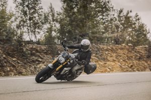 Suzuki-800TT-T-6181.jpg