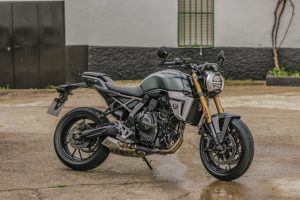Suzuki-800TT-T-6594.jpg