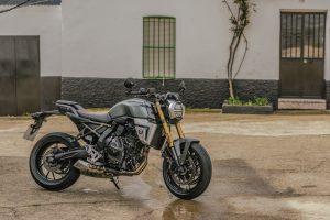 Suzuki-800TT-T-6602.jpg