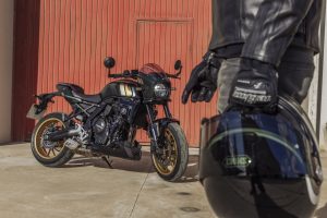 Suzuki-800TT-T-6882.jpg