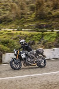 Suzuki-800TT-T-7440.jpg