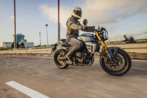 Suzuki-800TT-T-7789.jpg