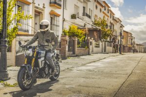 Suzuki-800TT-T-9211.jpg