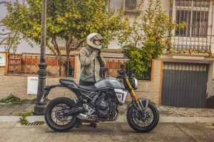 Suzuki-800TT-T-9333.jpg