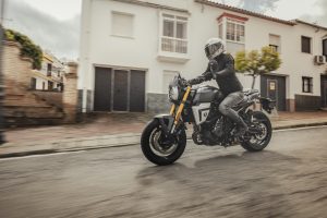 Suzuki-800TT-T-9789.jpg