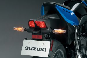 GSX_8R_M6_rear_combination_light_onjpg.jpg