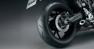 GSX_8R_M6_wheel_2.jpg