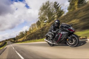 Hayabusa_M6_Action_1