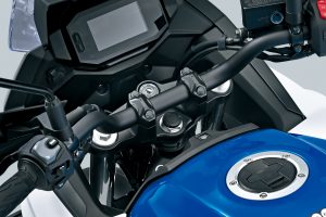 SV650GXRQM7_Cockpit_2.jpg