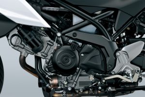 SV650GXRQM7_Engine_left.jpg