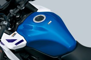 SV650GXRQM7_FuelTank.jpg