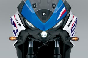 SV650GXRQM7_Head_light_4.jpg