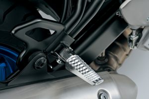 SV650GXRQM7_Pillion_Footrest.jpg