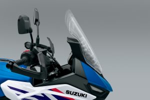 SV650GXRQM7_Windscreen_2.jpg