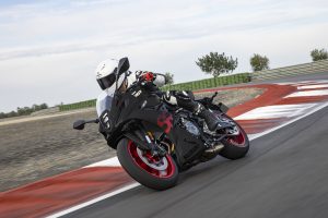 Suzuki_8R_Tracking_M6