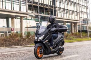 Burgman_400_CP_Action_2