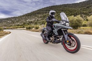 V-Strom_1050RE_M6_Action_4