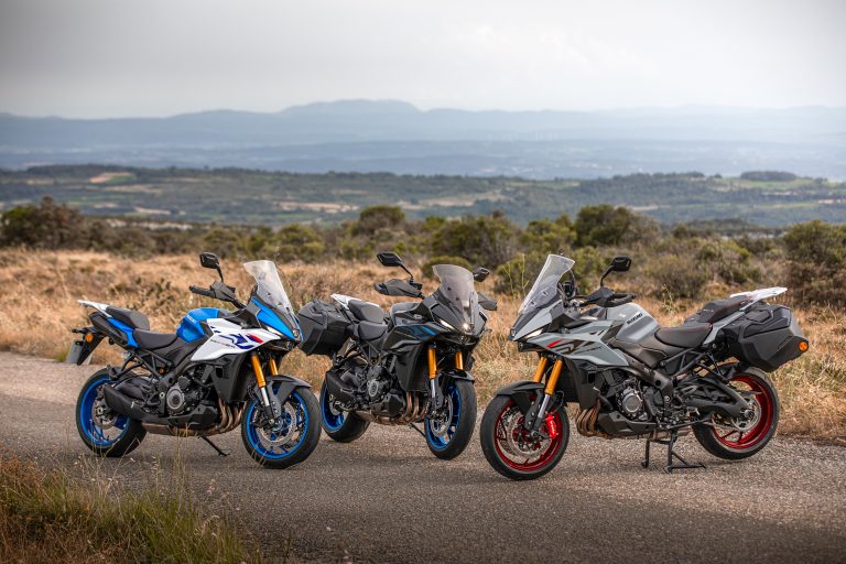 GSX-S1000GX_M6_Action_01